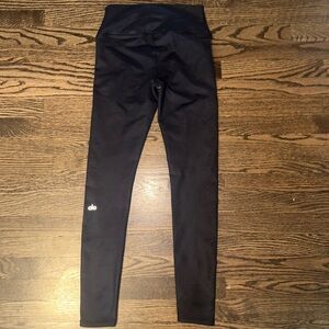 Women’s ALO leggings